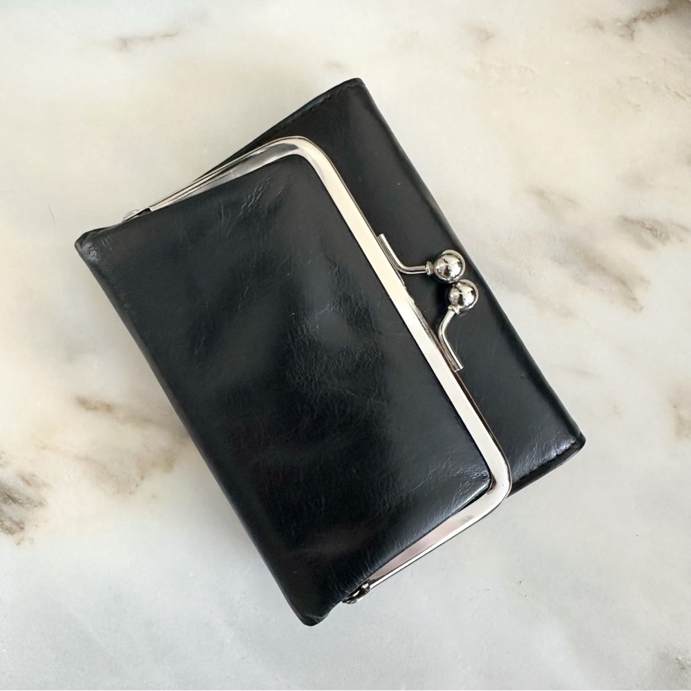 NWT Danier Black Genuine Leather Trifold Wallet